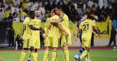 النصر يبحث عن الحفاظ على صدارة الدوري السعودي أمام القادسية النصر يبحث عن الحفاظ على صدارة الدوري السعودي أمام القادسية