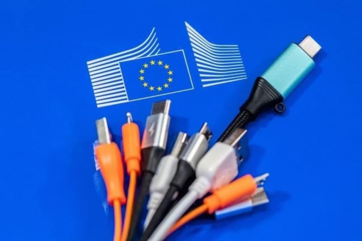 الاتحاد الأوروبي يفرض USBC إلزاميا في شحن الحاسبات المحمولة الاتحاد الأوروبي يفرض USBC إلزاميا في شحن الحاسبات المحمولة