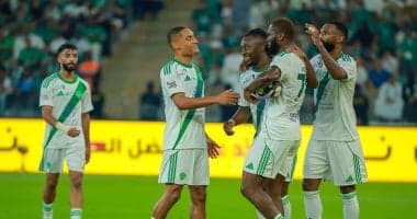 الأهلي يكتسح الأخدود برباعية ويرسله إلى دوري الدرجة الأولى السعودي.. فيديو الأهلي يكتسح الأخدود برباعية ويرسله إلى دوري الدرجة الأولى السعودي.. فيديو