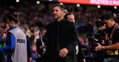 فالنسيا ضد أتلتيكو مدريد ..سيميوني يصل لـ1000 مباراة مع الروخيبلانكوس فالنسيا ضد أتلتيكو مدريد ..سيميوني يصل لـ1000 مباراة مع الروخيبلانكوس