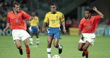 أساتذة الدكة.. قائمة أكثر اللاعبين مشاركة كبدلاء في تاريخ كأس العالم أساتذة الدكة.. قائمة أكثر اللاعبين مشاركة كبدلاء في تاريخ كأس العالم