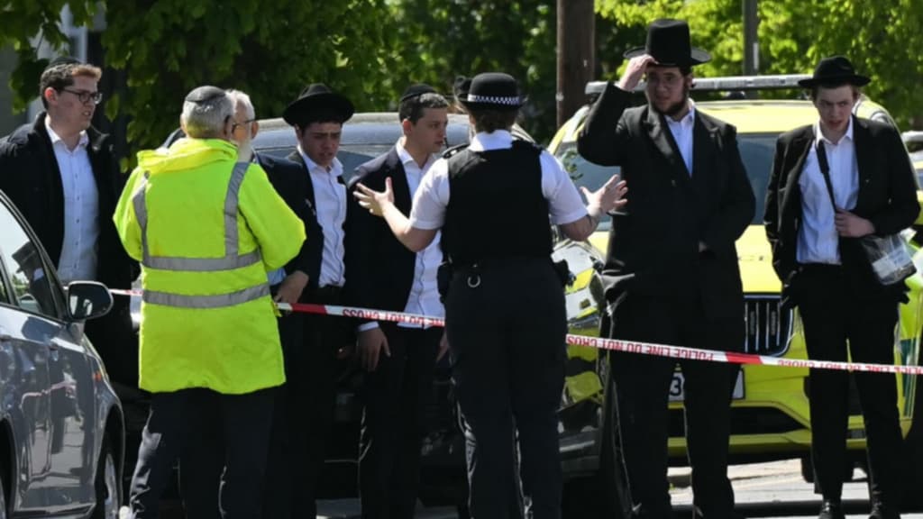 UK: Starmer condemns antisemitic attack after two Jewish men stabbed in London UK: Starmer condemns antisemitic attack after two Jewish men stabbed in London
