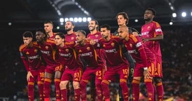 روما يفوز على فيورنتينا برباعية نظيفة في الدوري الإيطالي روما يفوز على فيورنتينا برباعية نظيفة في الدوري الإيطالي
