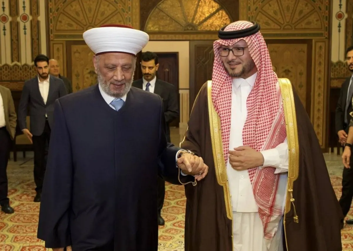 Saudi Envoy Says Adherence to Taif Accord is Key to Any Settlement in Lebanon Saudi Envoy Says Adherence to Taif Accord is Key to Any Settlement in Lebanon