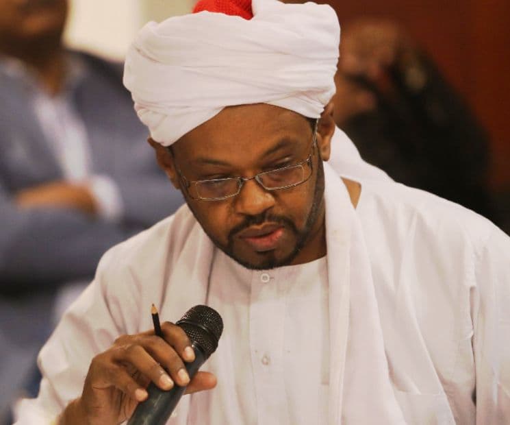 محمد عبد القادر يكتب: لاتقلقوا الخرطوم بخير وستظل محمد عبد القادر يكتب: لاتقلقوا الخرطوم بخير وستظل