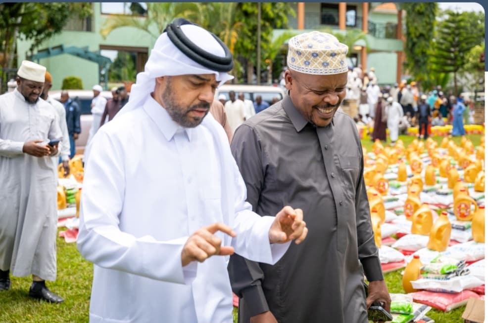 قطر تعزز حضورها الإنساني في أوغندا: مساعدات رمضانية تصل مئات الأسر في كيتيندي قطر تعزز حضورها الإنساني في أوغندا: مساعدات رمضانية تصل مئات الأسر في كيتيندي