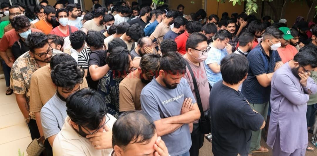 حملة أمنية واسعة في أوغندا تسفر عن توقيف أكثر من 200 مهاجر غير نظامي حملة أمنية واسعة في أوغندا تسفر عن توقيف أكثر من 200 مهاجر غير نظامي