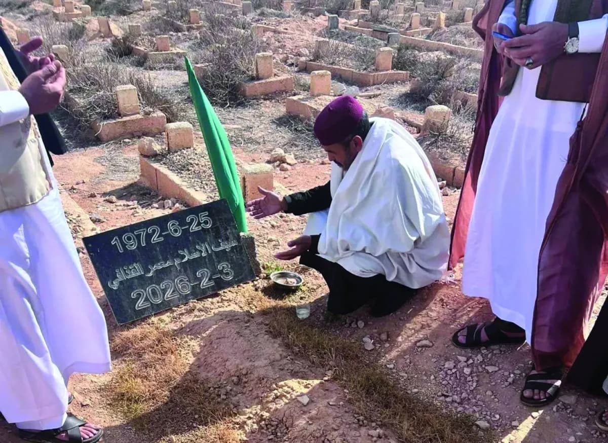 حارس سيف القذافي يبرئ نفسه ...ويتهمه باللامبالاة حارس سيف القذافي يبرئ نفسه ...ويتهمه باللامبالاة