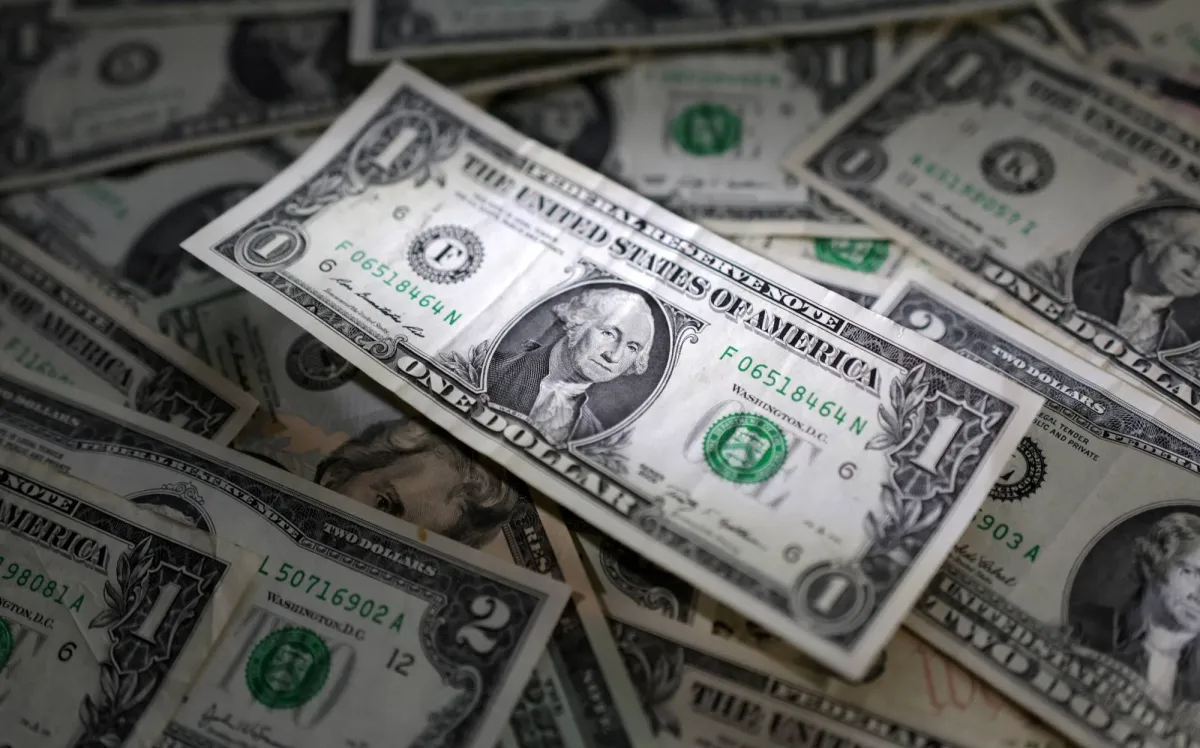 تراجع الدولار مع ترقب اتفاق أميركي إيراني واستقرار حذر في أسعار النفط تراجع الدولار مع ترقب اتفاق أميركي إيراني واستقرار حذر في أسعار النفط