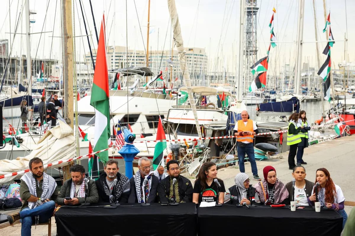 البحرية الإسرائيلية حشدت نصف قوتها للتنكيل بـأسطول الصمود البحرية الإسرائيلية حشدت نصف قوتها للتنكيل بـأسطول الصمود