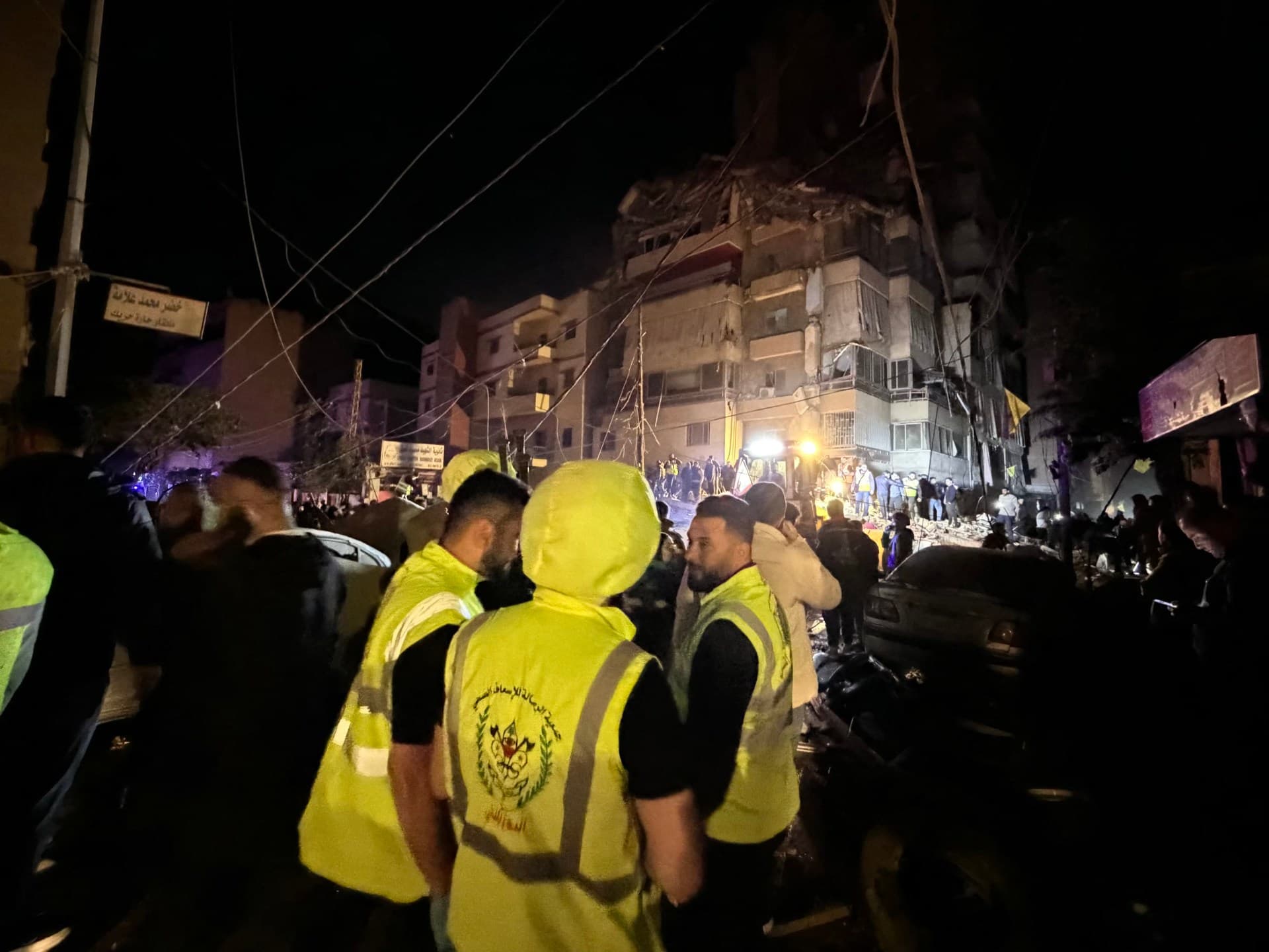 حرب إيران مباشر.. أمريكا تنتظر ردا إيرانيا وإسرائيل تستهدف قائد الرضوان حرب إيران مباشر.. أمريكا تنتظر ردا إيرانيا وإسرائيل تستهدف قائد الرضوان