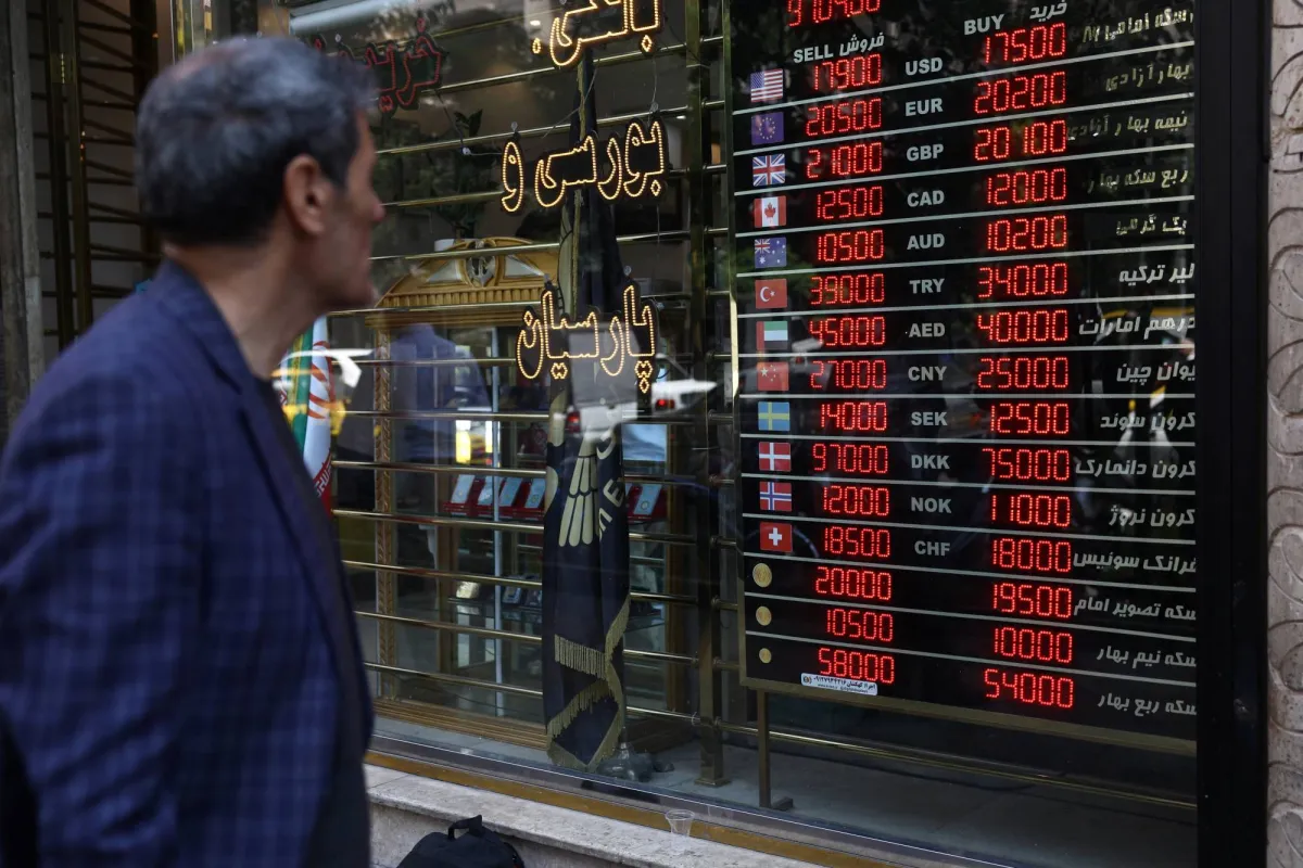 إيران بين عودة النار واستمرار الحصار إيران بين عودة النار واستمرار الحصار