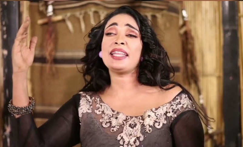 شاهد بالفيديو الفنانة شهد أزهري تعود لإثارة الجدل على مواقع التواصل