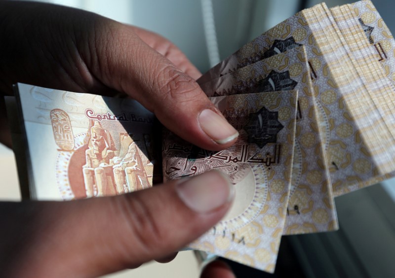 الدولار يصل لهذا المستوى في مصر.. وهذه العوامل تتحكم في السعر