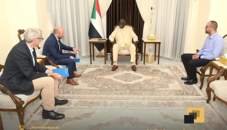 عقار يناقش ملفا حساسا مع منظمة دولية020 عقار يناقش ملفا حساسا مع منظمة دولية