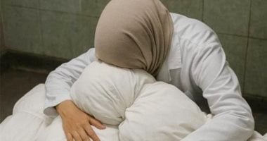 استشهاد زوج الطبيبة آلاء النجار المفجوعة بفقد أبنائها التسعة في قصف للاحتلال020 استشهاد زوج الطبيبة آلاء النجار المفجوعة بفقد أبنائها التسعة في قصف للاحتلال