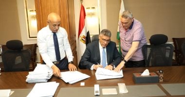 محافظ الجيزة يعتمد مخططات أحياء الوراق وإمبابة والمنيرة والعجوزة020 محافظ الجيزة يعتمد مخططات أحياء الوراق وإمبابة والمنيرة والعجوزة