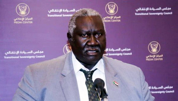 عقار يشدد على ضرورة تفعيل الأطر التشريعية ومكافحة الفساد والتحلي بالمسؤولية لتطوير جهاز الدولة الإداري