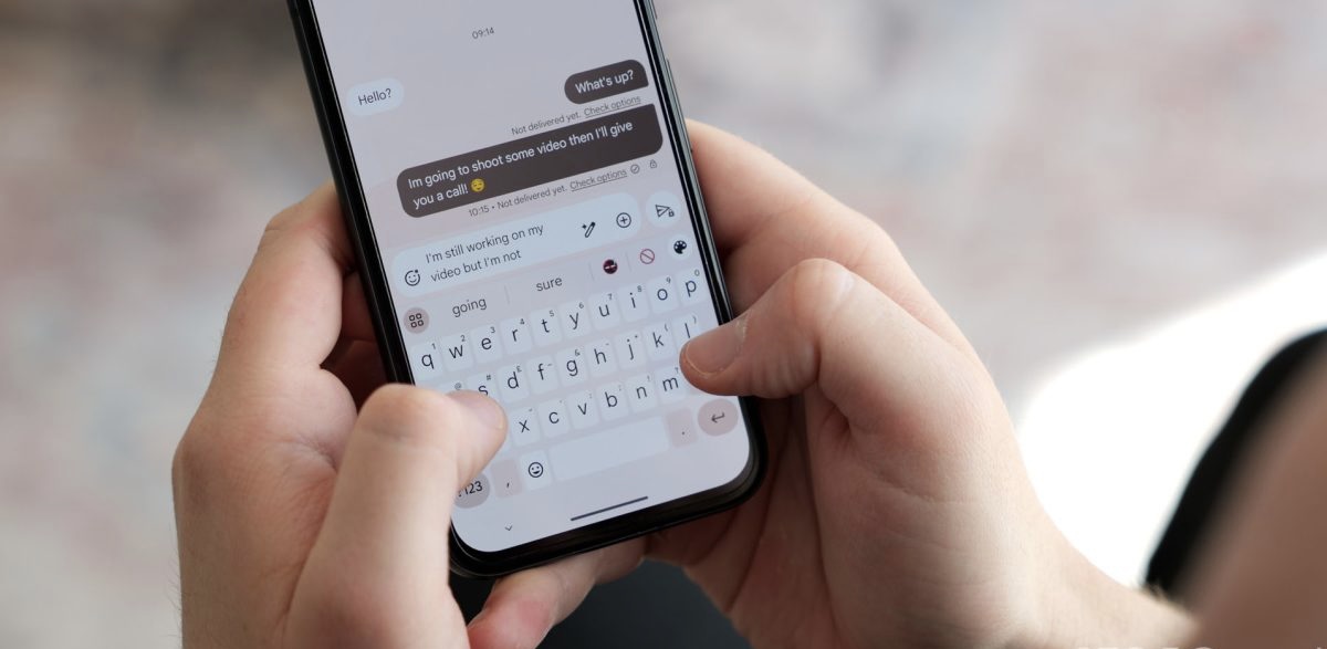 Gboard يختبر سمات جديدة بألوان ديناميكية