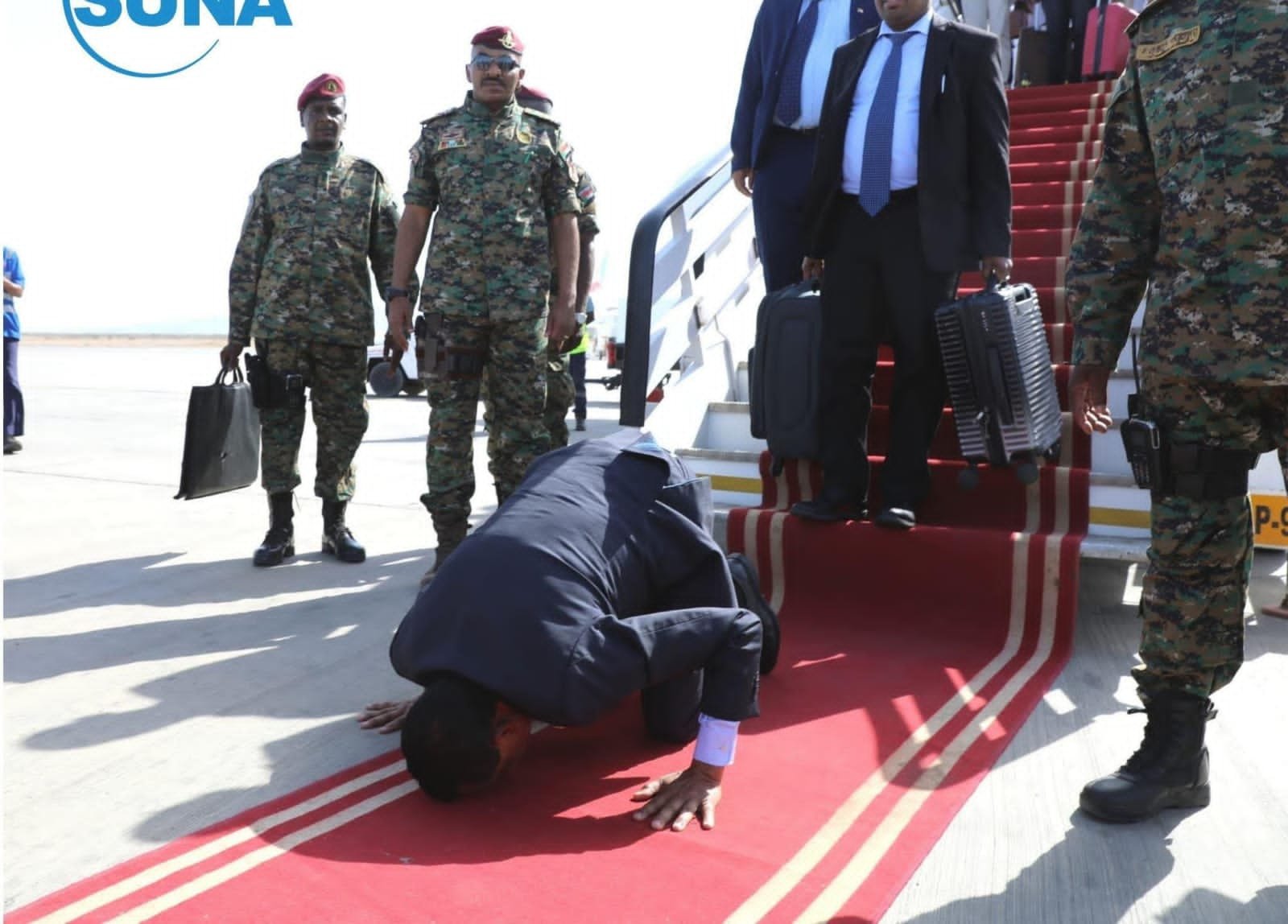 أول تعليق من رئيس وزراء السودان كامل إدريس بعد وصوله بورتسودان ويفجر جدلا020 أول تعليق من رئيس وزراء السودان كامل إدريس بعد وصوله بورتسودان ويفجر جدلا