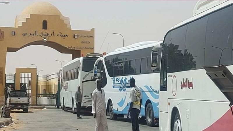 كم عدد السودانيين العائدين من مصر خلال الـ15 يوما الماضية020 كم عدد السودانيين العائدين من مصر خلال الـ15 يوما الماضية