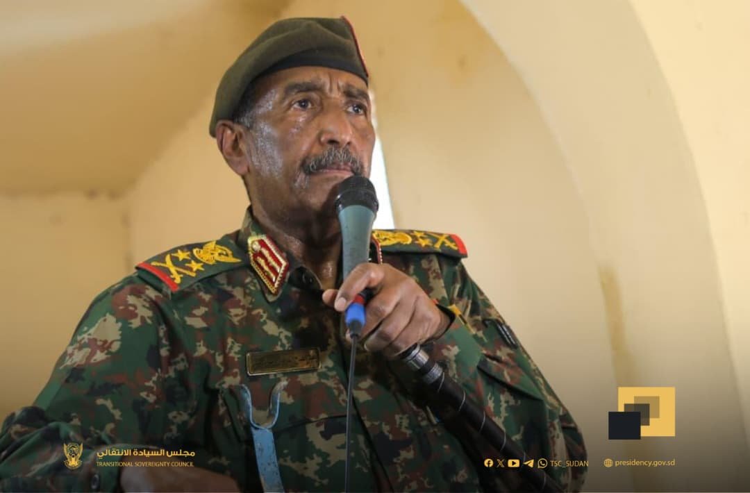 بالفيديو:البرهان في شكيري يتوعد بالقصاص للضحايا ويهدد أي جهة تدعم التمرد لن نضع يدنا في يدها أو نقبل بوجودهم بيننا