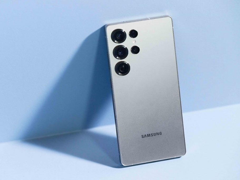 شائعات: سلسلة Galaxy S26 تصميم أنحف وعدسة تكبير أكثر وضوحا020 شائعات: سلسلة Galaxy S26 تصميم أنحف وعدسة تكبير أكثر وضوحا