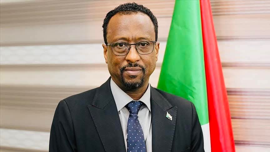 الإعيسر: وصول كامل إدريس مرحلة جديدة من الأمل والانتقال الديمقراطي020 الإعيسر: وصول كامل إدريس مرحلة جديدة من الأمل والانتقال الديمقراطي