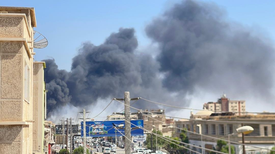 بورتسودان تحت قصف المسيرات لليوم الرابع والجيش يكشف عن هجوم على قاعدة بحرية مجددا020 بورتسودان تحت قصف المسيرات لليوم الرابع والجيش يكشف عن هجوم على قاعدة بحرية مجددا