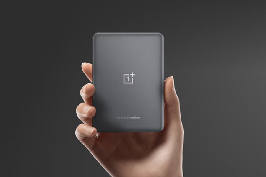 OnePlus تطلق جهاز بنك طاقة مغناطيسي أنيق بسمك 0.8 مم ودعم آيفون