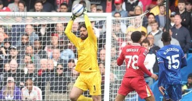 تشيلسي ضد ليفربول.. تقدم البلوز وممر شرفى فى الشوط الأول فيديو وصور020 تشيلسي ضد ليفربول.. تقدم البلوز وممر شرفى فى الشوط الأول فيديو وصور