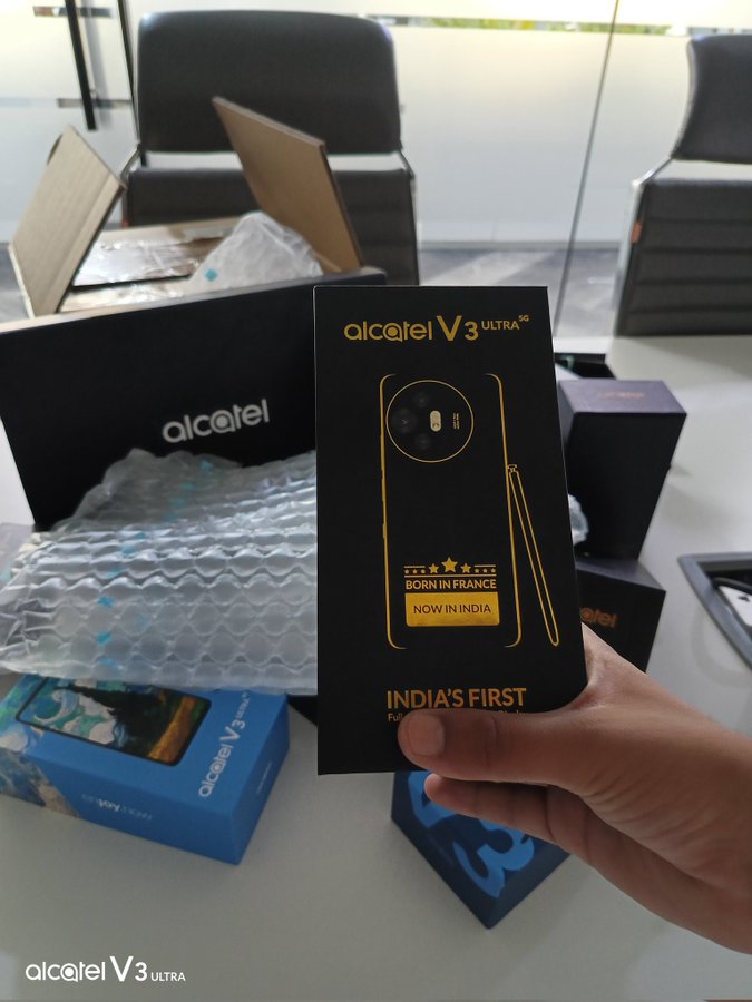 تأكيد اسم Alcatel V3 Ultra وتسريب التصميم قبل الإطلاق الرسمي020 تأكيد اسم Alcatel V3 Ultra وتسريب التصميم قبل الإطلاق الرسمي
