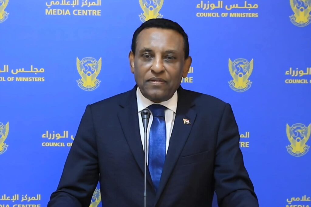 كامل إدريس يفاجئ السودانيين بخطاب تاريخي.. كيف تفاعل الشعب معه
