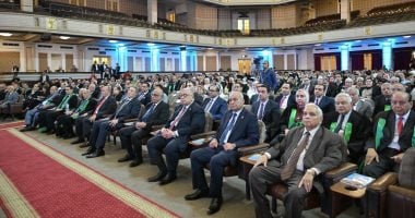 جامعة القاهرة تكرم وزير العدل ورؤساء الهيئات القضائية من خريجيها.. صور020 جامعة القاهرة تكرم وزير العدل ورؤساء الهيئات القضائية من خريجيها.. صور