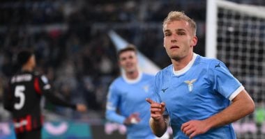 لاتسيو يسقط ميلان ويقرب الإنتر من لقب الدوري الإيطالي.. فيديو