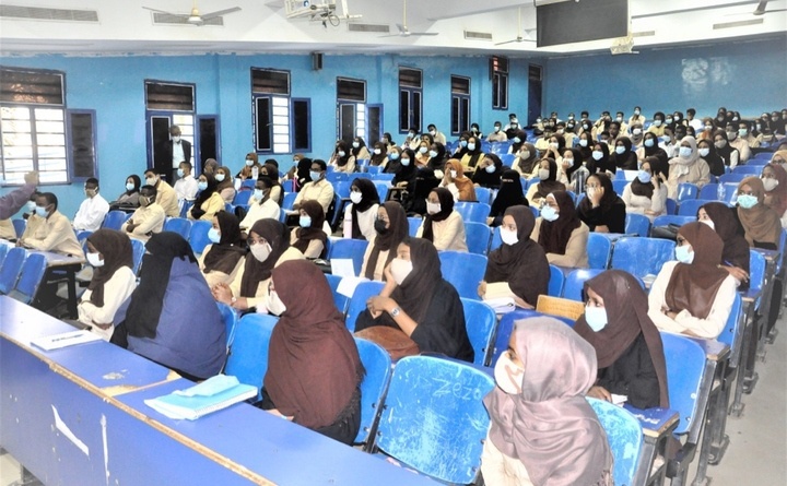 جامعة عربية تفتح أبوابها للطلاب السودانيين