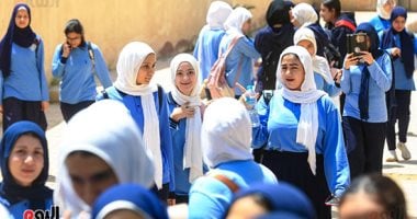بدء امتحان اللغة العربية لطلاب الشهادة الإعدادية فى الجيزة020 بدء امتحان اللغة العربية لطلاب الشهادة الإعدادية فى الجيزة