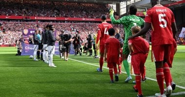 ممر شرفي من أرسنال لنجوم ليفربول احتفالا بأبطال الدوري الإنجليزي.. فيديو020 ممر شرفي من أرسنال لنجوم ليفربول احتفالا بأبطال الدوري الإنجليزي.. فيديو