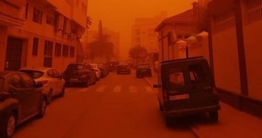 عاصفة ترابية تجتاح سوهاج.. والمحافظة تعلن الطوارئ وتحذر المواطنين لايف