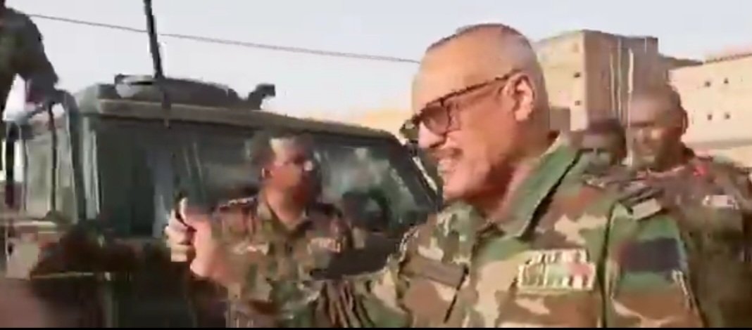 فيديوهات: قوات الجيش و المخابرات تستولي على عتاد ومعدات قتالية ضخمة وبطاقات مقاتلين كولمبيين في عملية توغل برية واسعة وقائد سلاح المهندسين داخل الصالحة.. سيارات مصفحة ومسيرات020 فيديوهات: قوات الجيش و المخابرات تستولي على عتاد ومعدات قتالية ضخمة وبطاقات مقاتلين كولمبيين في عملية توغل برية واسعة وقائد سلاح المهندسين داخل الصالحة.. سيارات مصفحة ومسيرات