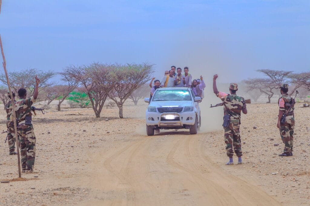 قوة عسكرية جديدة تنتشر في شرق السودان.. ماذا يحدث  