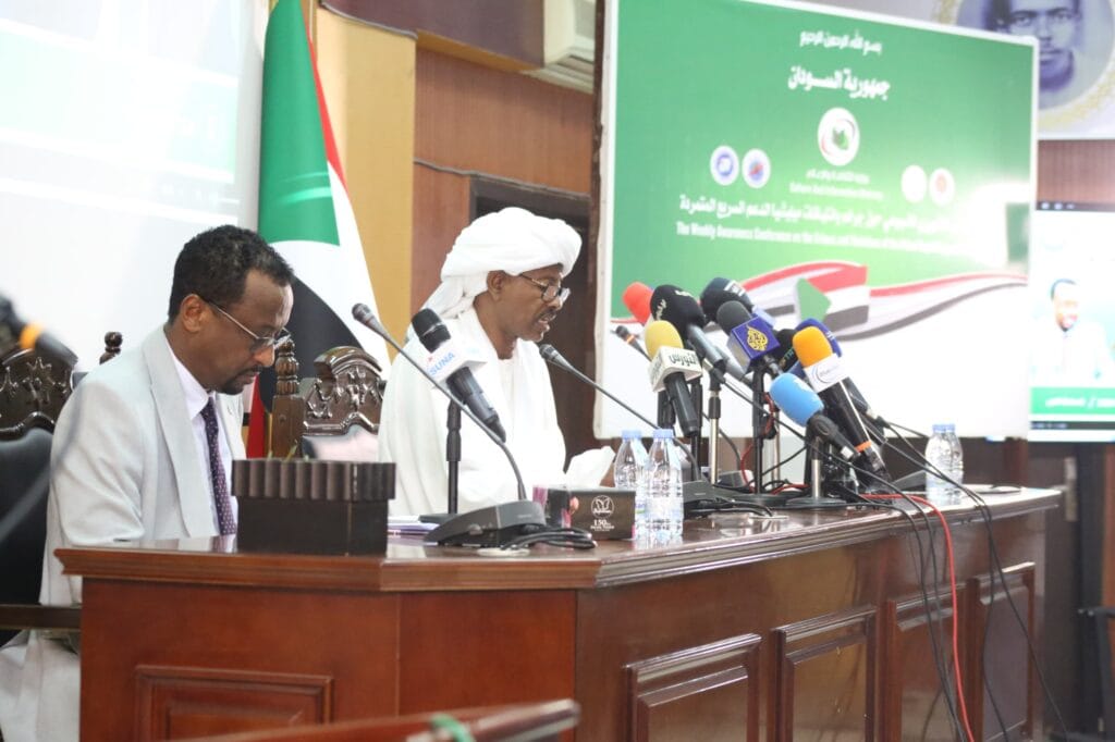 الحكومة السودانية تطالب 6 دولا بتسليم متهمين  