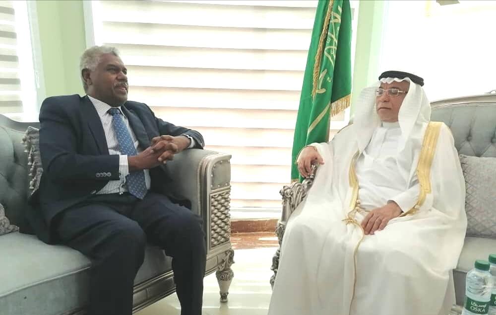 السفير السعودي يكشف عن معالجات بشأن التأشيرة وعقود العمل للسودانيين  