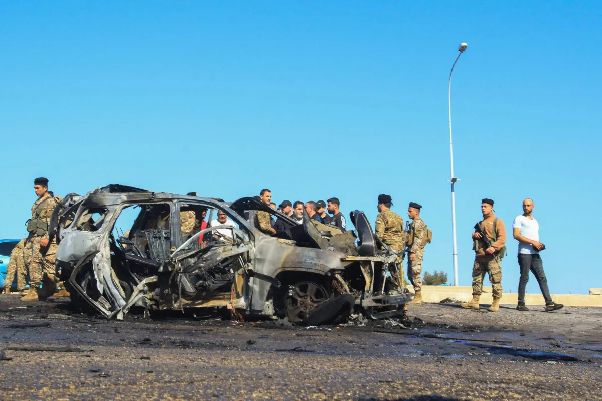 قتيل بضربة إسرائيلية على سيارة في صيدا بجنوب لبنان020 قتيل بضربة إسرائيلية على سيارة في صيدا بجنوب لبنان