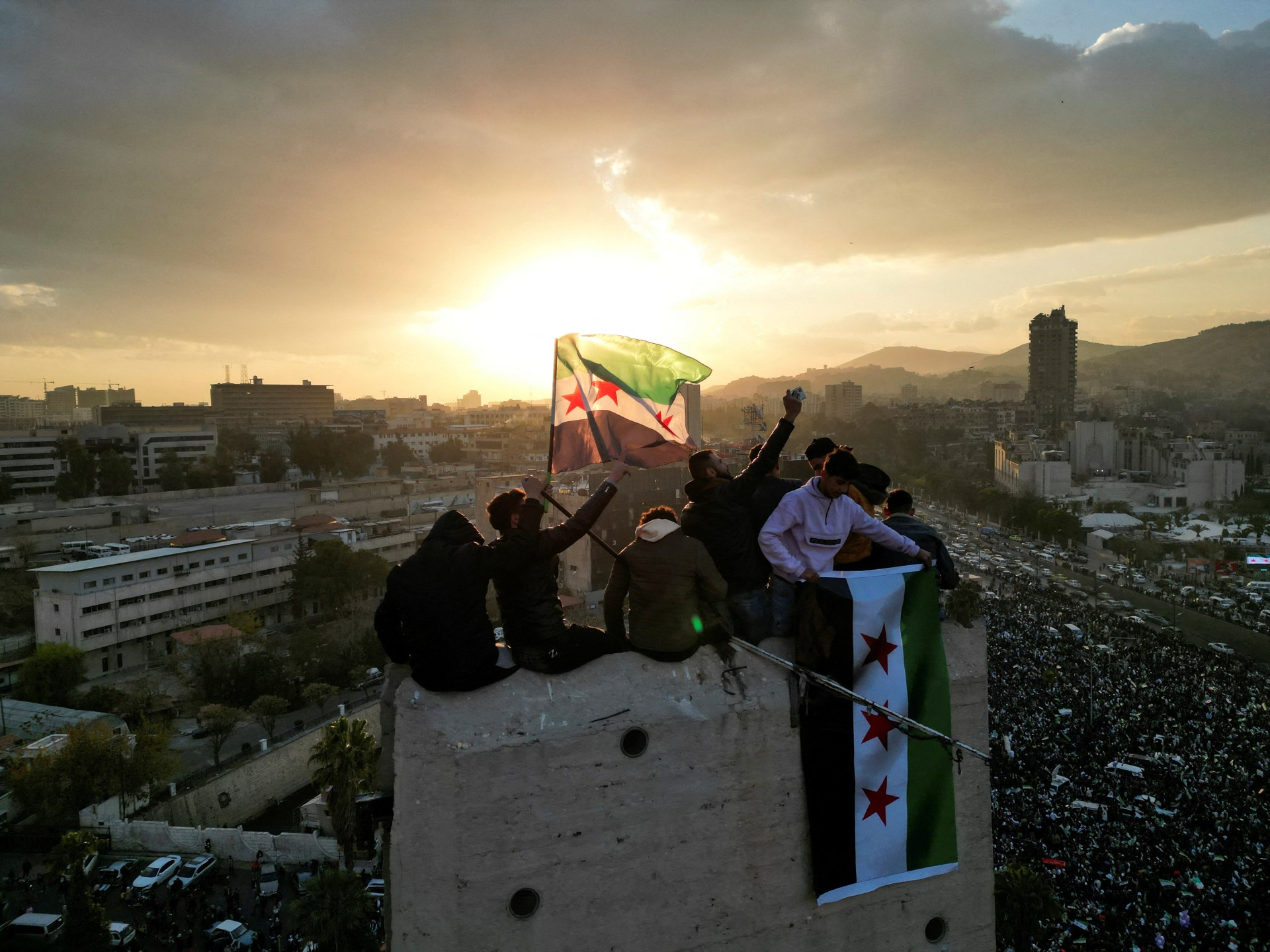 سوريا بعد الأسد مباشر.. وزيران للدفاع والخارجية ونقاش حول الجيش الجديد