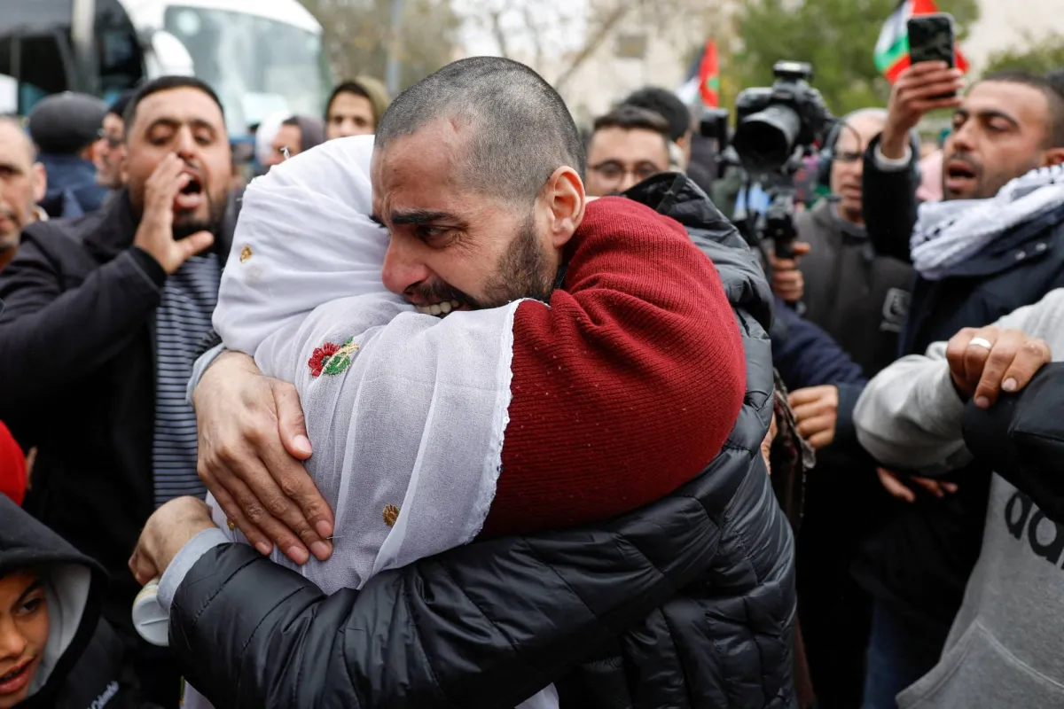 الأمم المتحدة: صور الرهائن الإسرائيليين المفرج عنهم والمعتقلين الفلسطينيين المطلق سراحهم مؤلمة للغاية