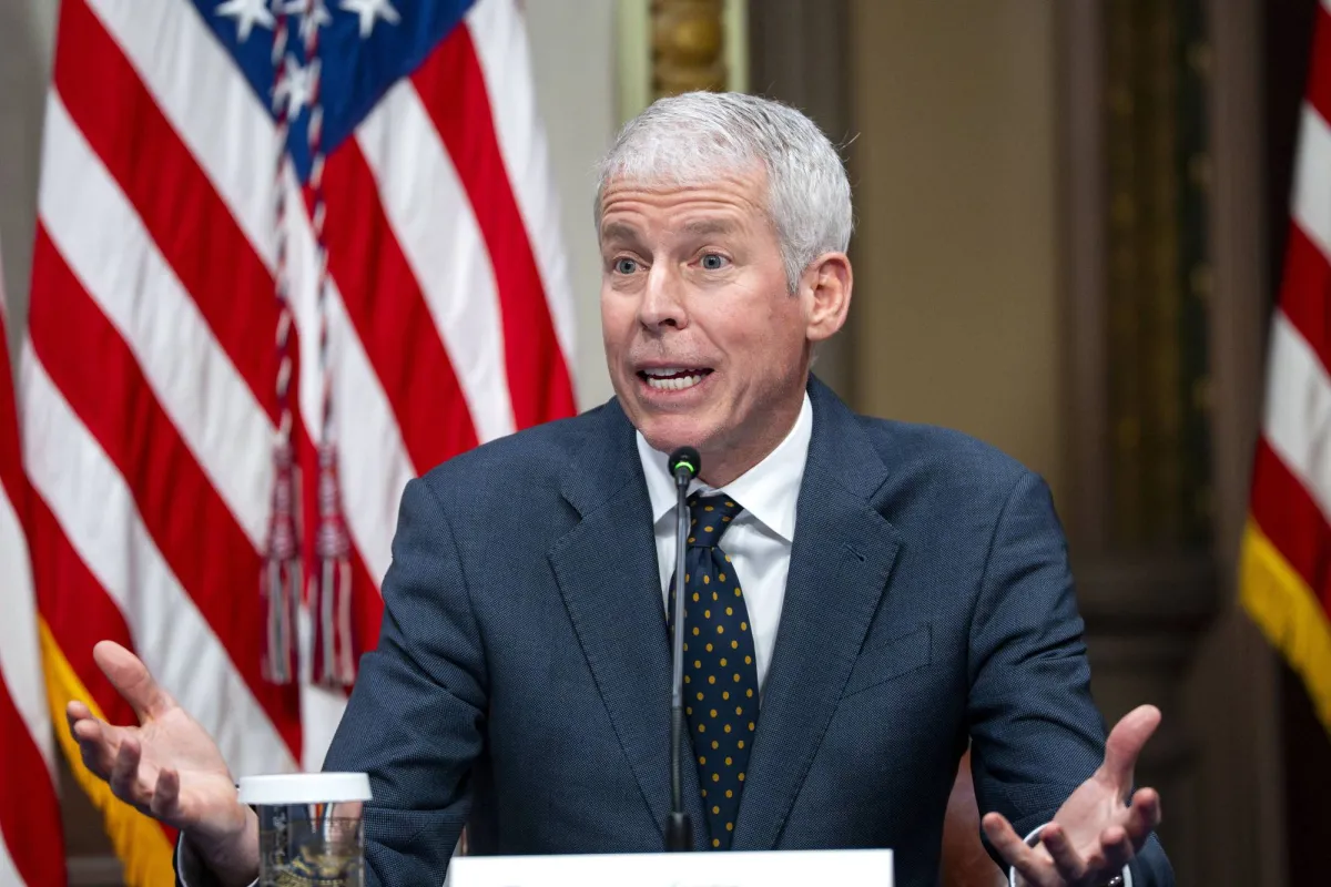 وزير الطاقة الأميركي: النفط الإيراني يتدفق للأسواق خلال 45 يوما