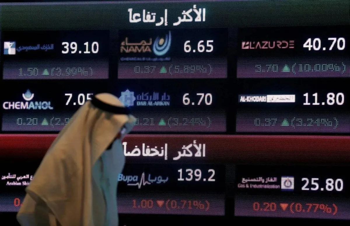 سوق الأسهم السعودية ترتفع بدعم من قطاع البنوك