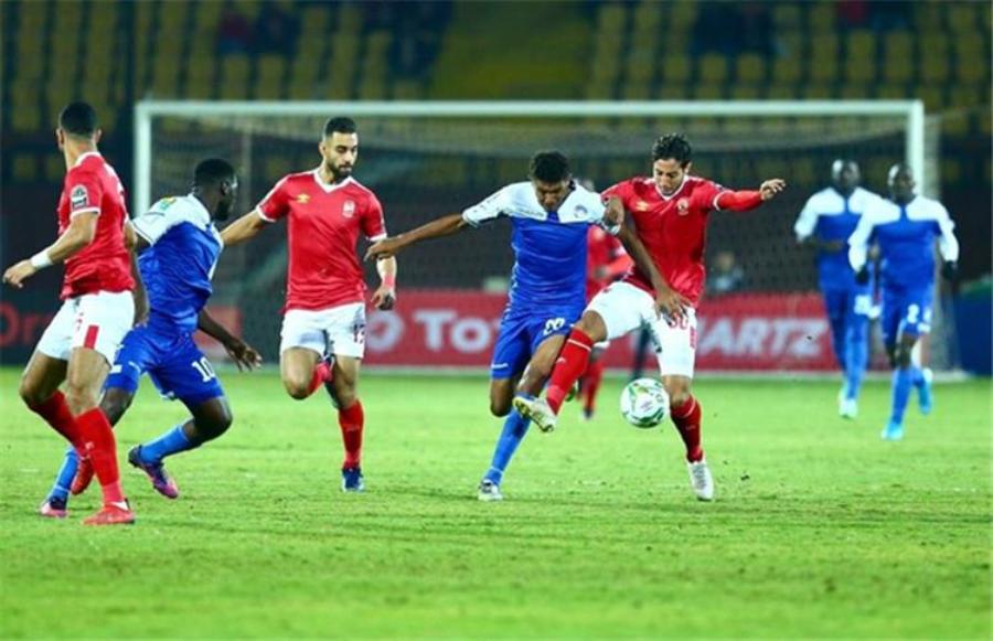 كاف يغير حكم مباراة الأهلي المصري والهلال السوداني