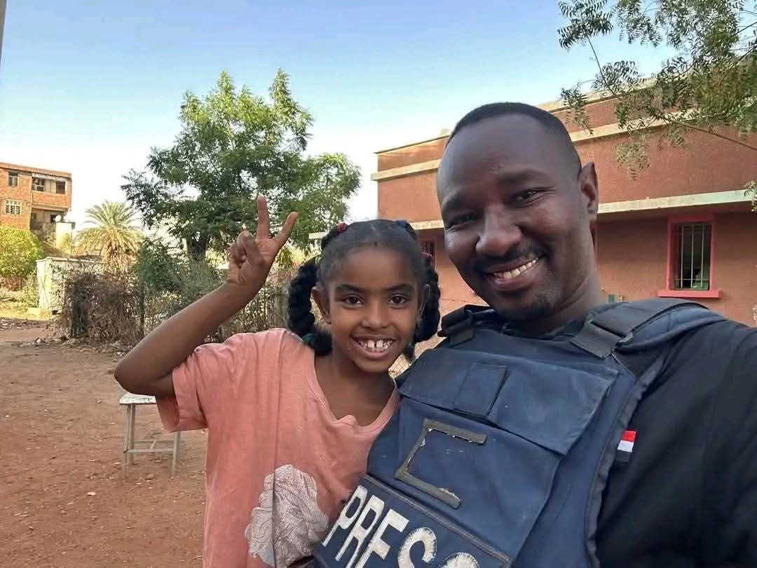 العناية الإلهية تنقذ مراسل قناتي العربية و الحدث بالسودان بعد إصابته بطلقة في الرأس020 العناية الإلهية تنقذ مراسل قناتي العربية و الحدث بالسودان بعد إصابته بطلقة في الرأس